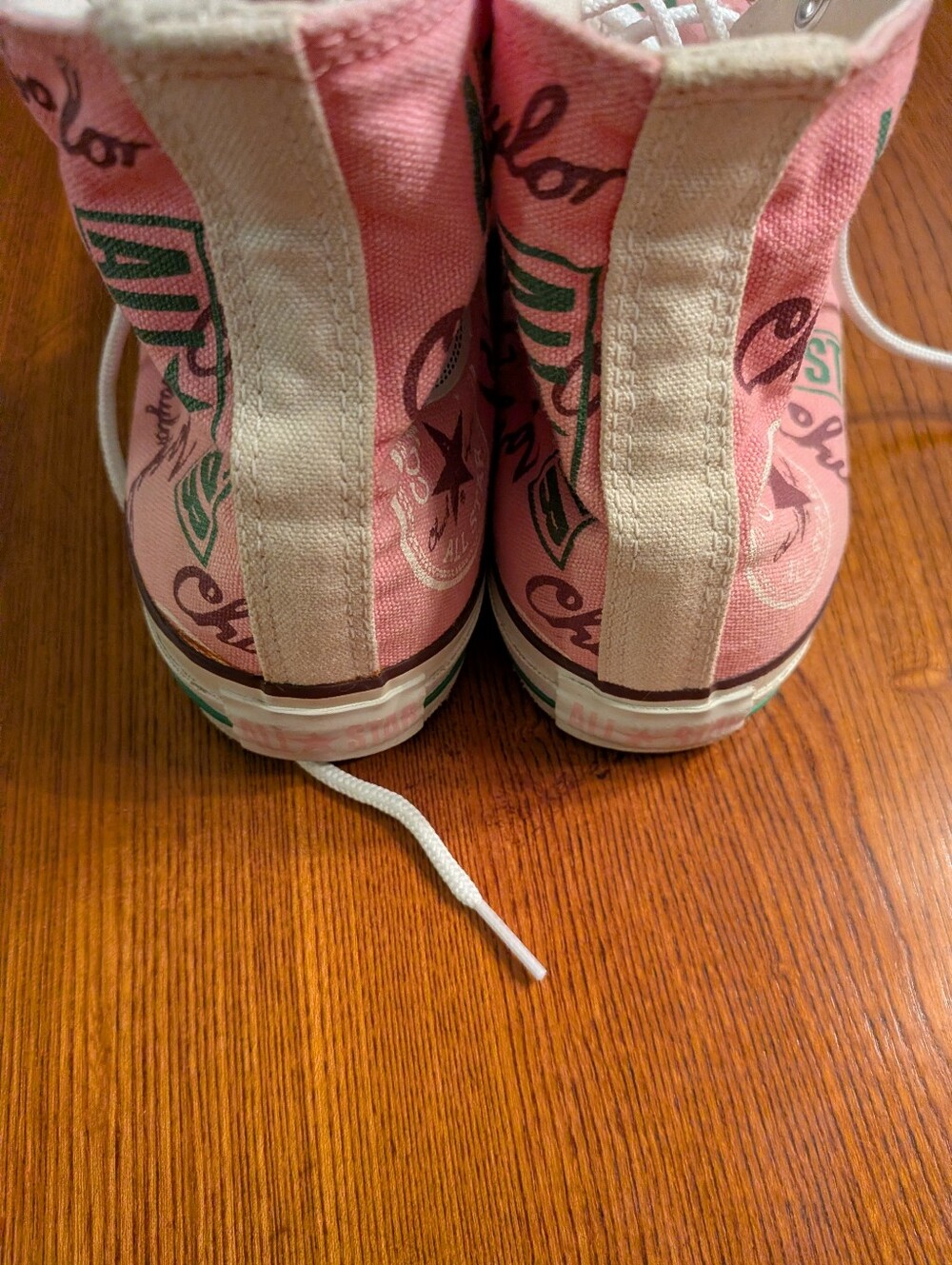 Converse Chuck Taylor Script High Tops, Rare - Picture 4 of 6